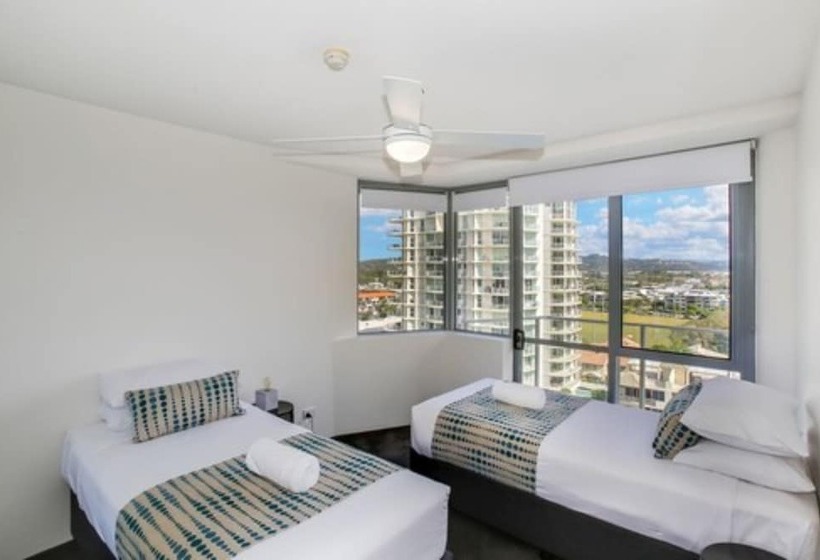 Superior 3-bedroom flat with sea view, Catalina Resort