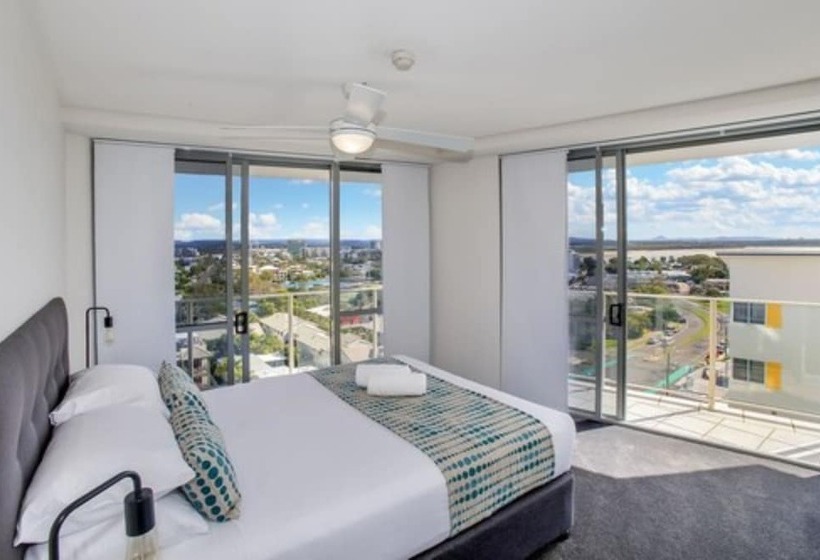 Superior 3-bedroom flat with sea view, Catalina Resort