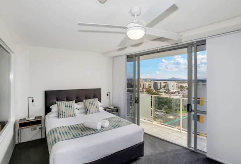 Superior 3-bedroom flat with sea view, Catalina Resort