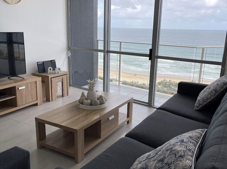 Superior 3-bedroom flat with sea view, Catalina Resort