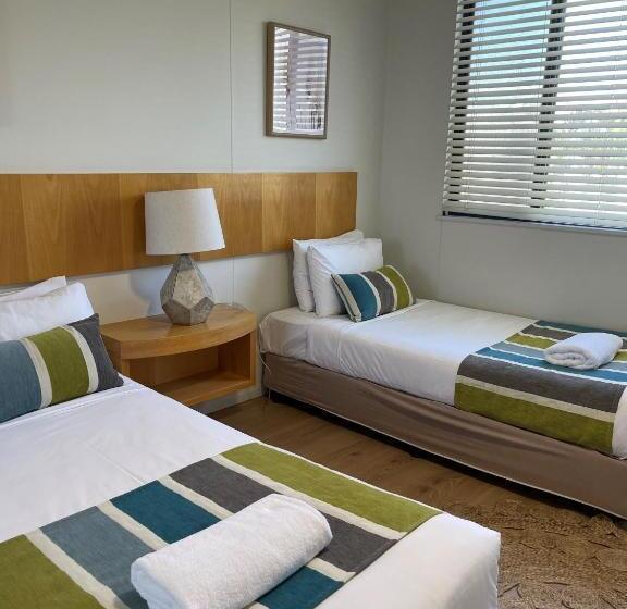 דירת 2 חדרי שינה עם נוף לגינה, Catalina Resort