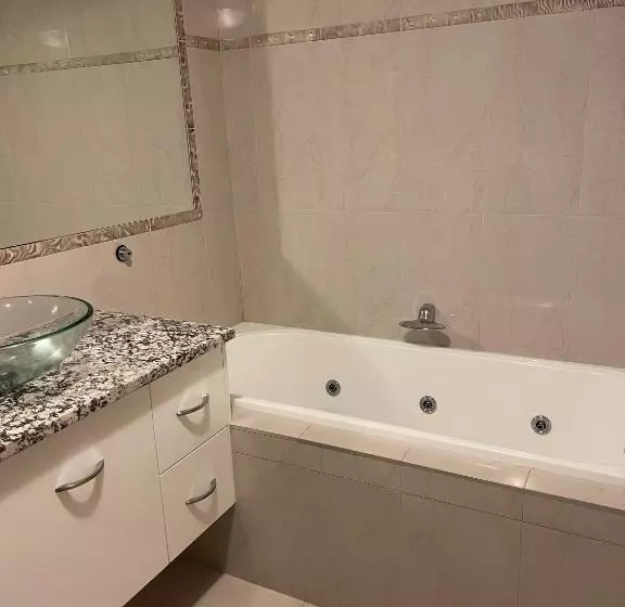 Superior 2-bedroom flat with sea view, Catalina Resort
