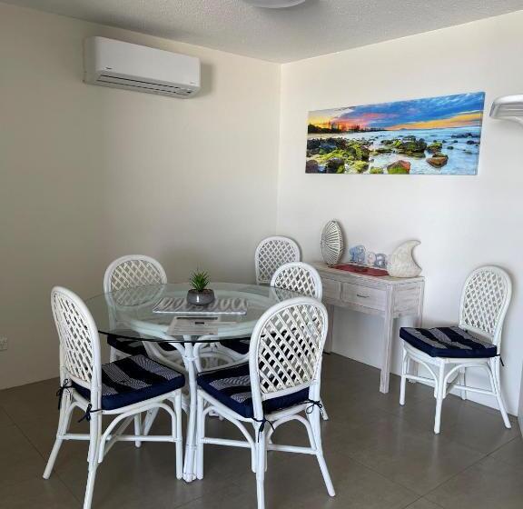 Superior 2-bedroom flat with sea view, Catalina Resort