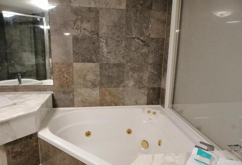 Апартаменты Premium 3 Спальни, Catalina Resort