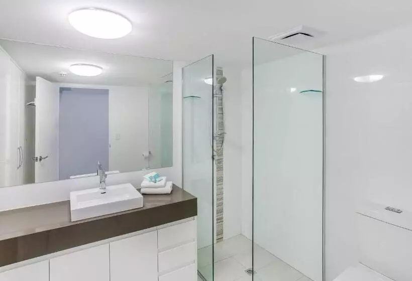 Superior 3-bedroom flat with sea view, Catalina Resort