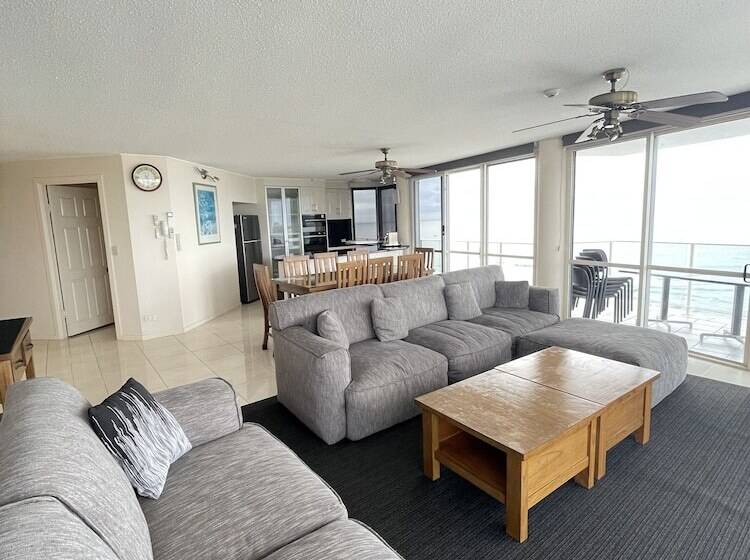 דירת פרמיום 3 חדרי שינה, Catalina Resort