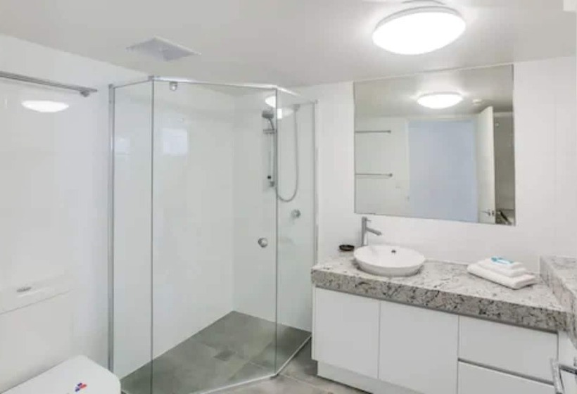 Superior 3-bedroom flat with sea view, Catalina Resort