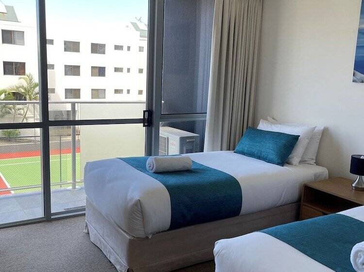 Апартаменты 2 спальни Вид на Сад, Catalina Resort