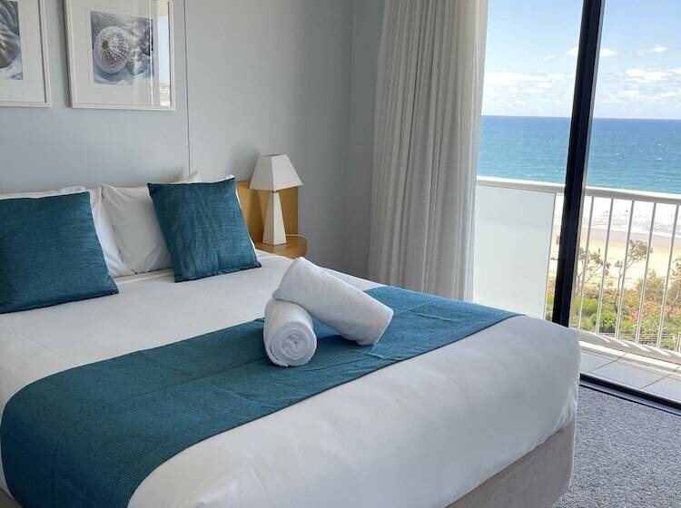 Апартаменты 3 Спальни Вид на Море, Catalina Resort