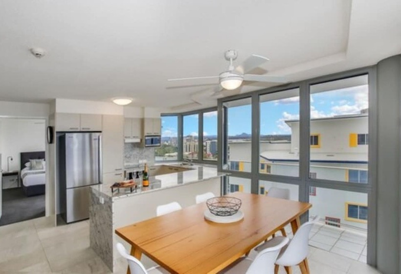 Superior 3-bedroom flat with sea view, Catalina Resort