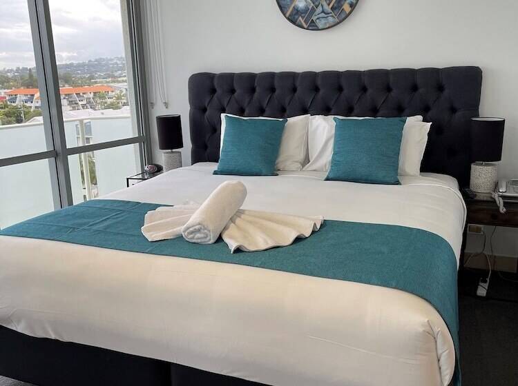 Superior 3-bedroom flat with sea view, Catalina Resort