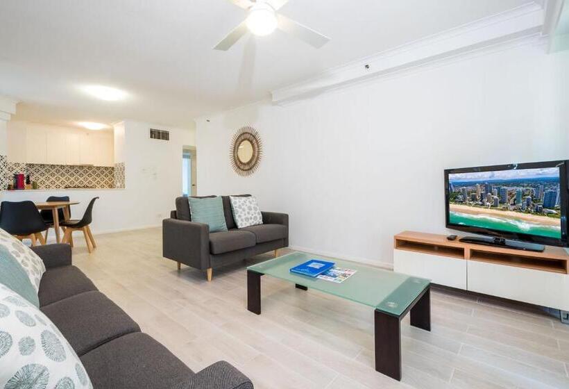 Апартаменты 2 Спальни, The Crest Apartments