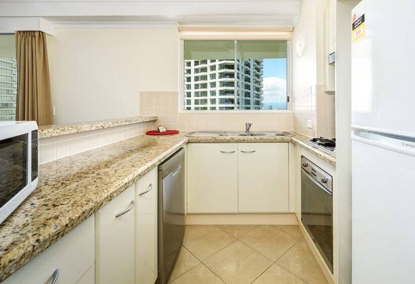 Апартаменты 1 Спальня, The Crest Apartments