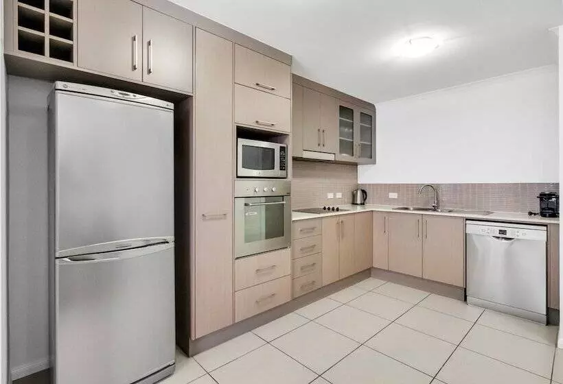 １ベッドルームアパートメント, Elysium Apartments