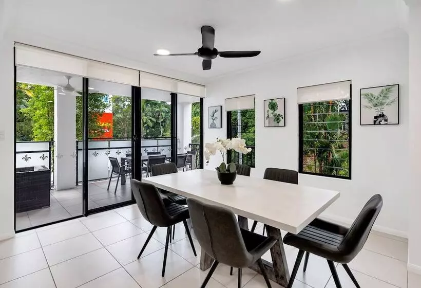 ３ベッドルームアパートメント, Elysium Apartments