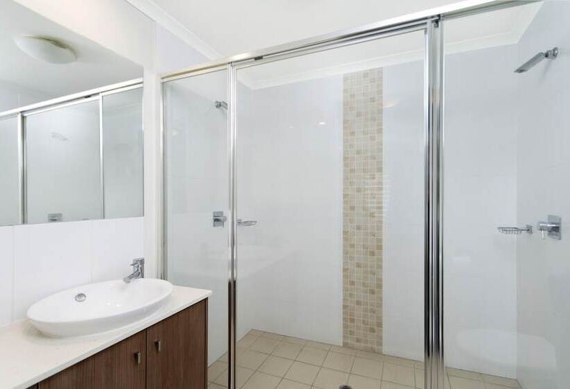 3ベッドルームアパートメント, Elysium Apartments