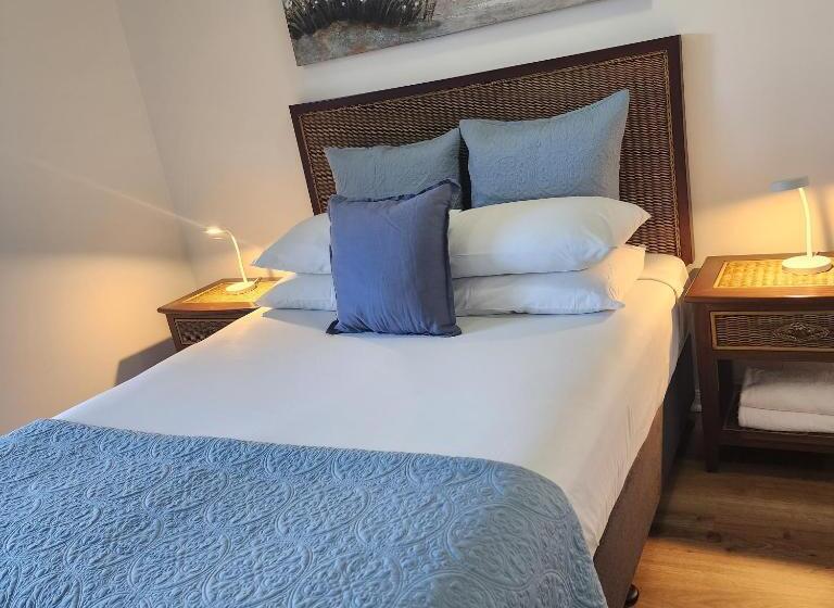 スタンダードルーム, Elysium Apartments