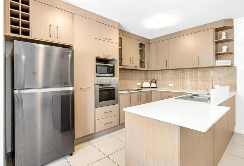 Апартаменты 1 Спальня, Elysium Apartments