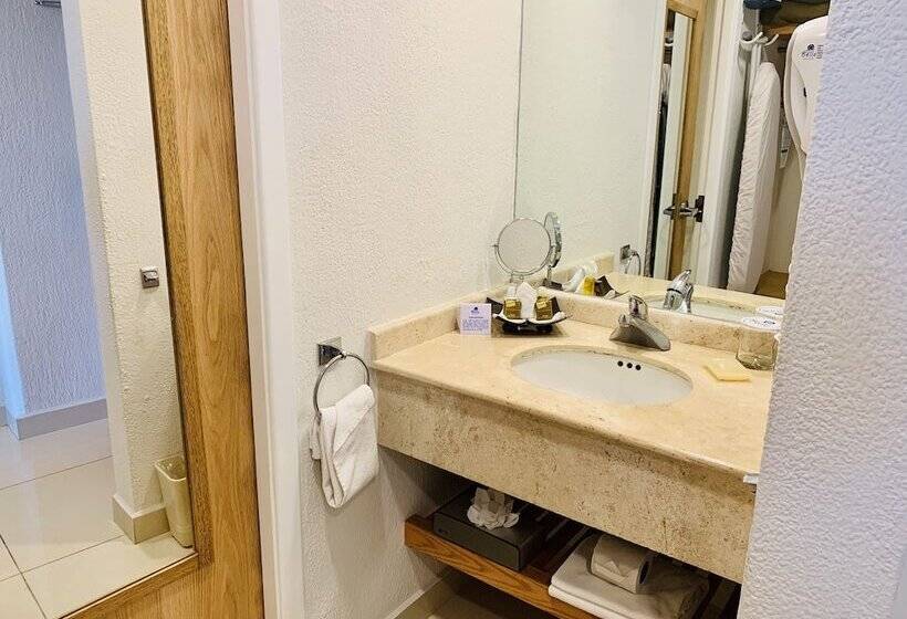 غرفه قياسيه سريرين مزدوجين, Bello Veracruz