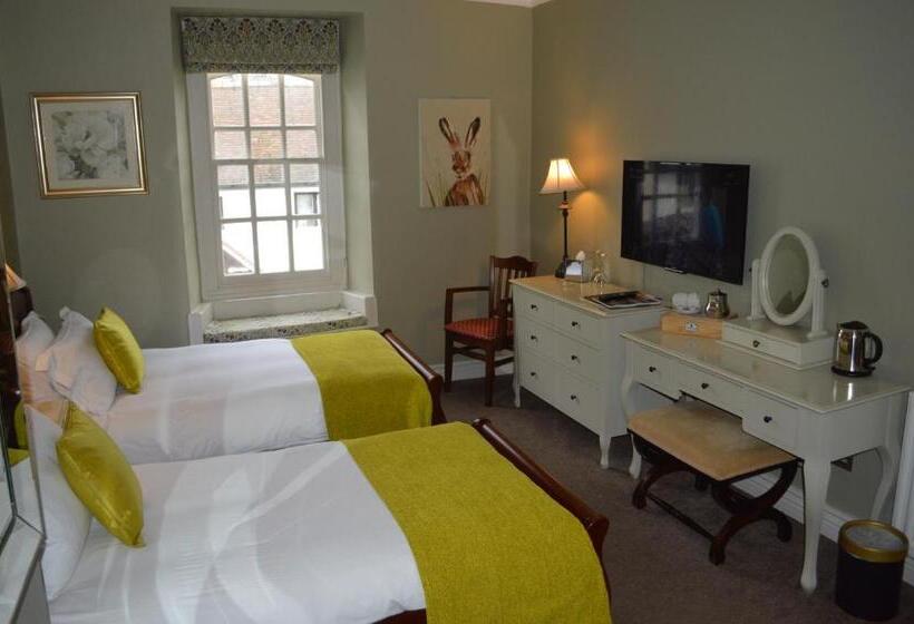 غرفة سوبيريور, Dunster Castle