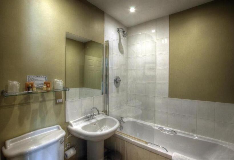 غرفة سوبيريور, Dunster Castle