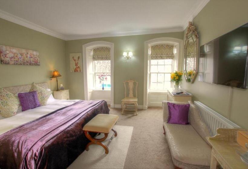 غرفة سوبيريور, Dunster Castle