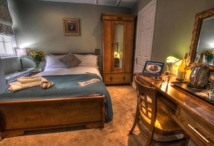 غرفة أساسية فردية, Dunster Castle