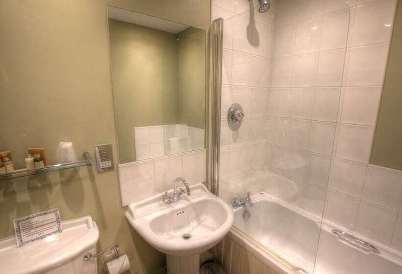 غرفة سوبيريور, Dunster Castle