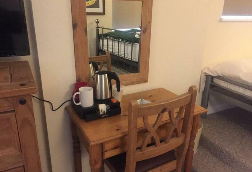 Quarto Estandar, Findon Rest Ltd