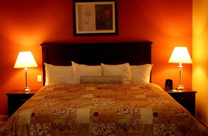 キングサイズベッドのスタンダードルーム, Quality Inn