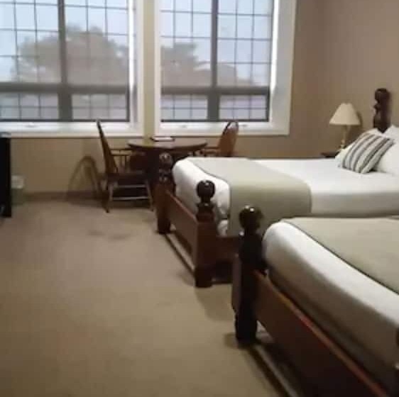 غرفه قياسيه سريرين مزدوجين, Seacliffe Inn