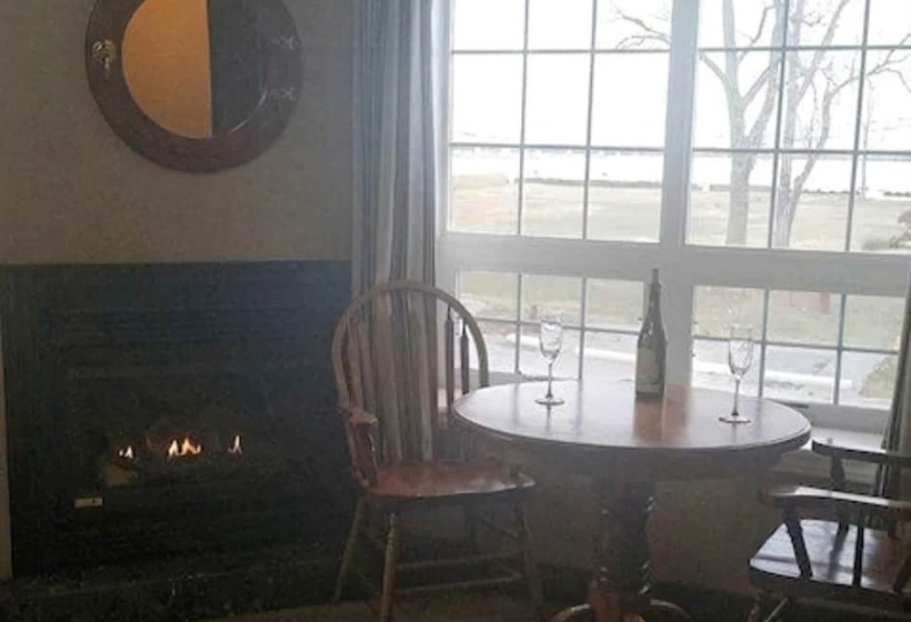 غرفه قياسيه سريرين مزدوجين, Seacliffe Inn