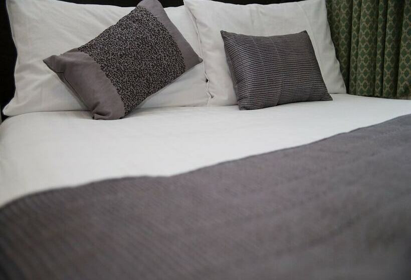 غرفة قياسية, Fox Inn