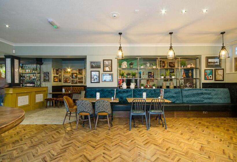 غرفة قياسية, Fox Inn