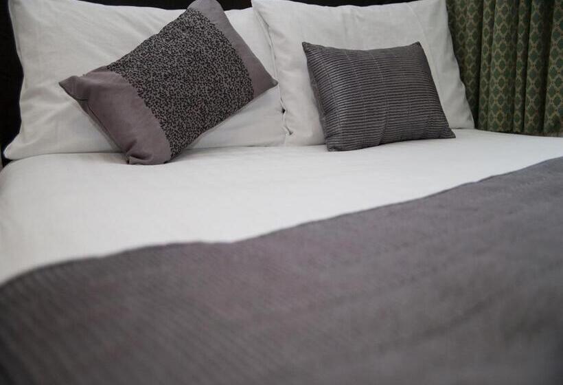 غرفة قياسية, Fox Inn