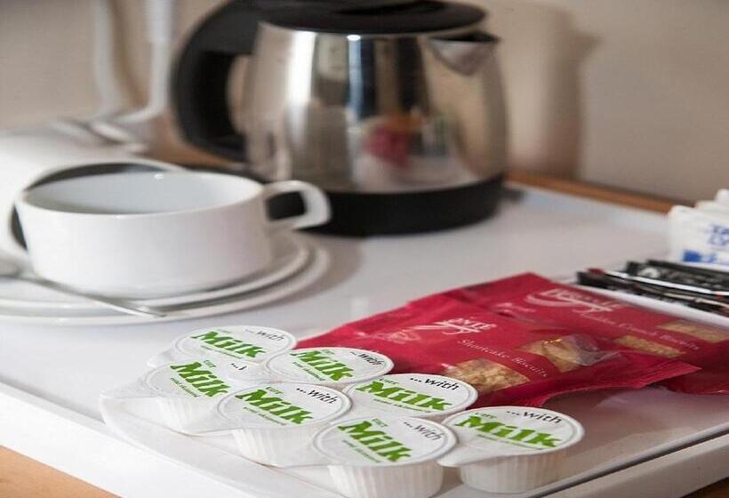 غرفة قياسية, Fox Inn