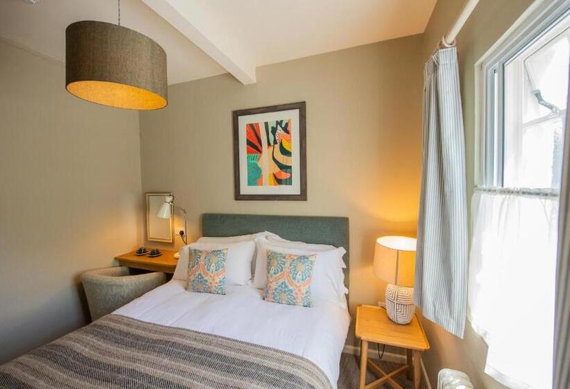 اتاق عادی, The Rose & Crown, Ashbury