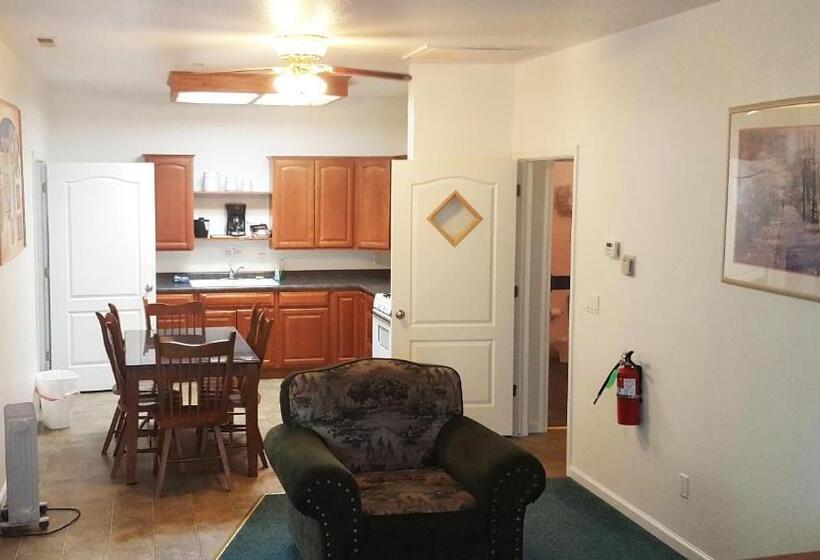 2 베드룸 이그제큐티브 스위트, Yosemite Riverside Inn