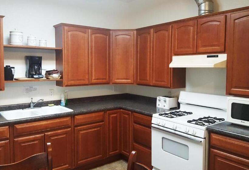 2 베드룸 이그제큐티브 스위트, Yosemite Riverside Inn