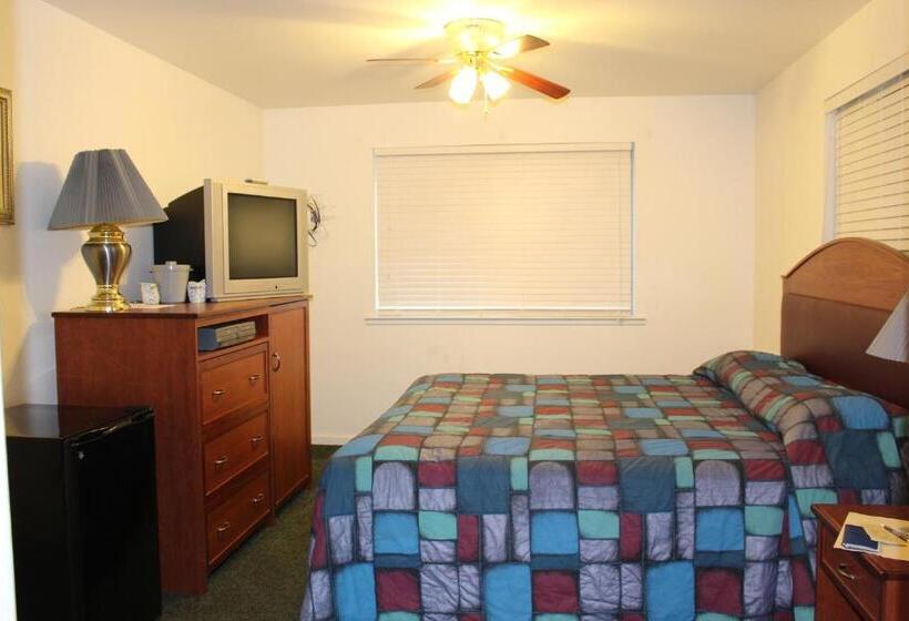 디럭스 스위트 킹 침대, Yosemite Riverside Inn