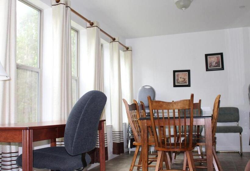 스위트, Yosemite Riverside Inn