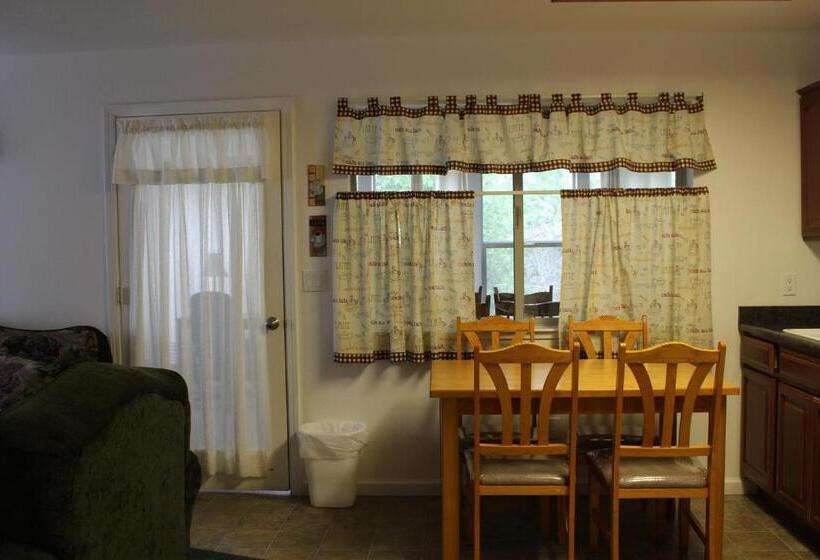 스위트, Yosemite Riverside Inn