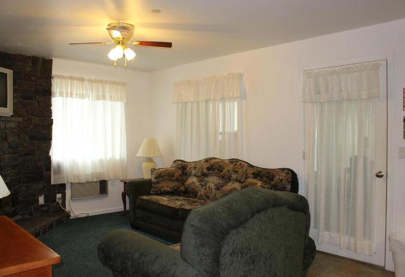 스위트, Yosemite Riverside Inn