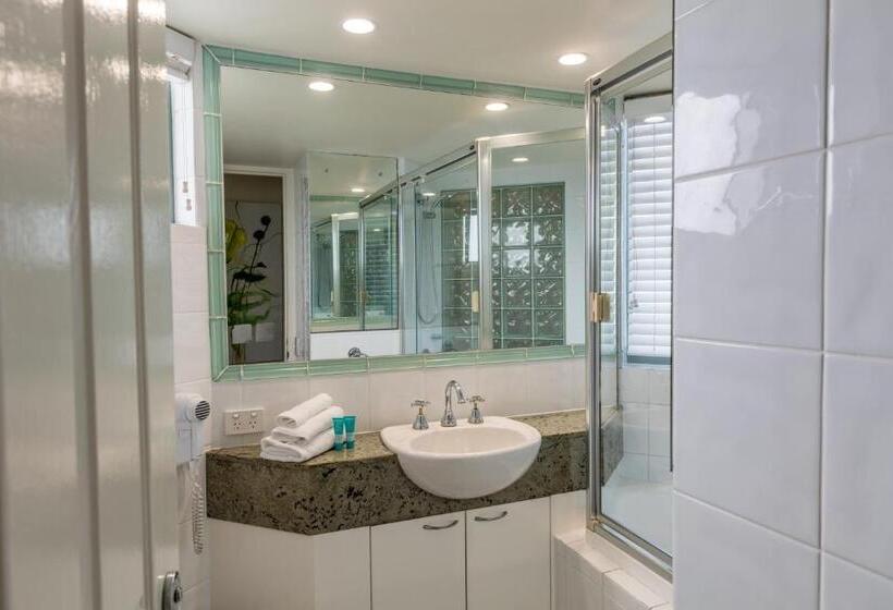 Апартаменты 2 Спальни Боковой Вид на Море, Malibu Apartments