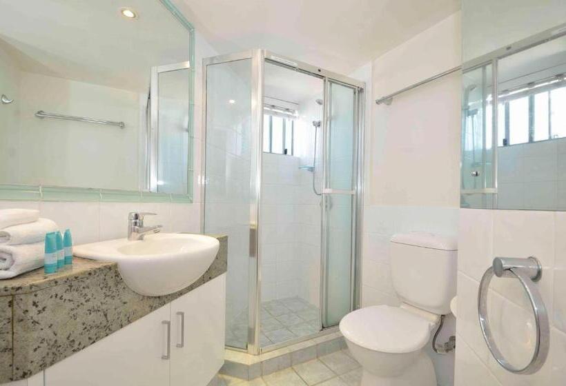 2침실 아파트 측면 바다 전망, Malibu Apartments