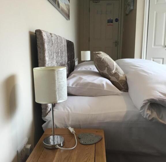 اتاق سوپریور با چشم‌انداز کوهستان, Babbling Brook Guesthouse