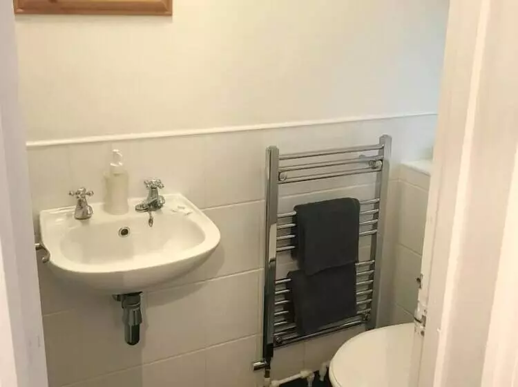 Standardrum, Bridgeside Guest House