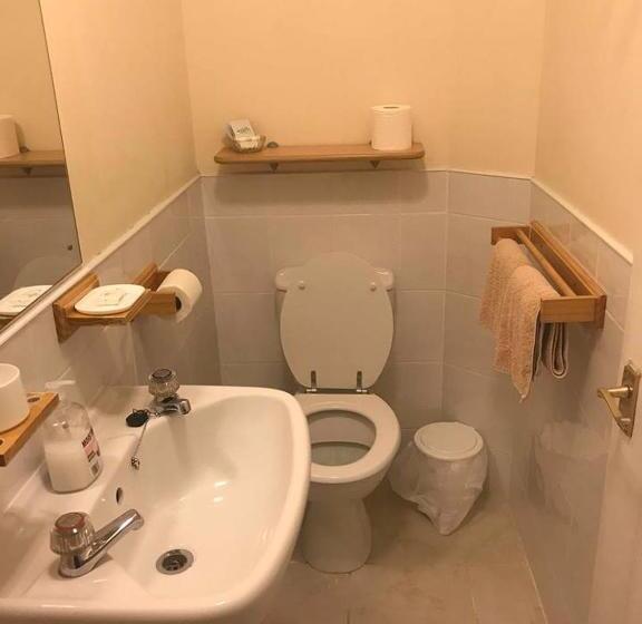 غرفة عائلية مطلّة علي البحر, Bridgeside Guest House