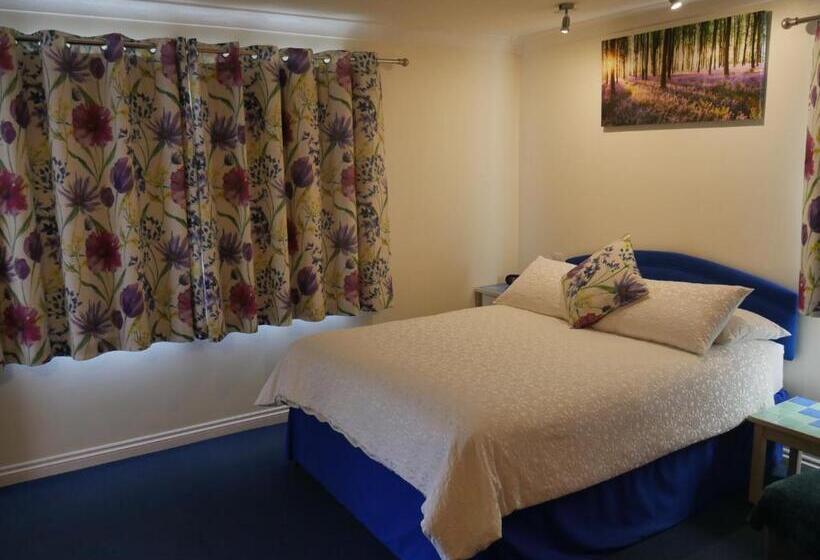 Семейный Номер, Little Bullocks Farm