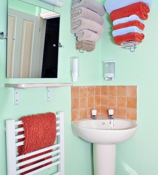 Семейный Номер, Little Bullocks Farm